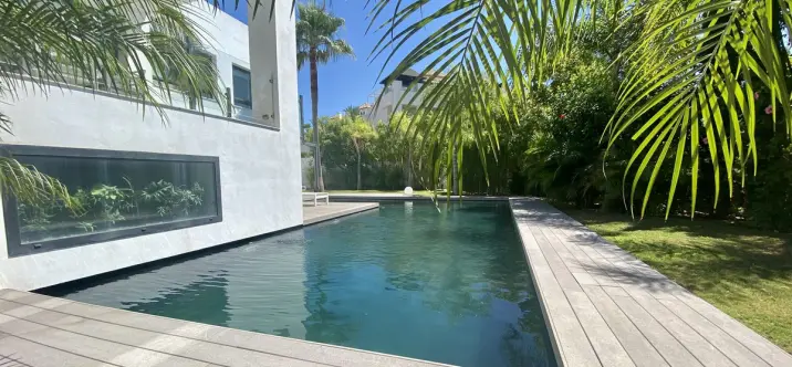 Long-term rent of detached villa in El Paraiso 2