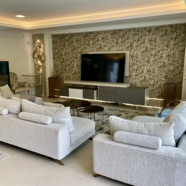 Long-term rent of detached villa in El Paraiso