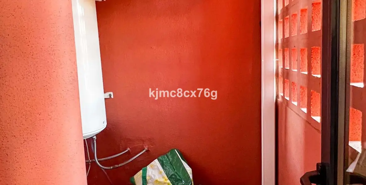 Продажа апартаментов на среднем этаже в Calahonda 17