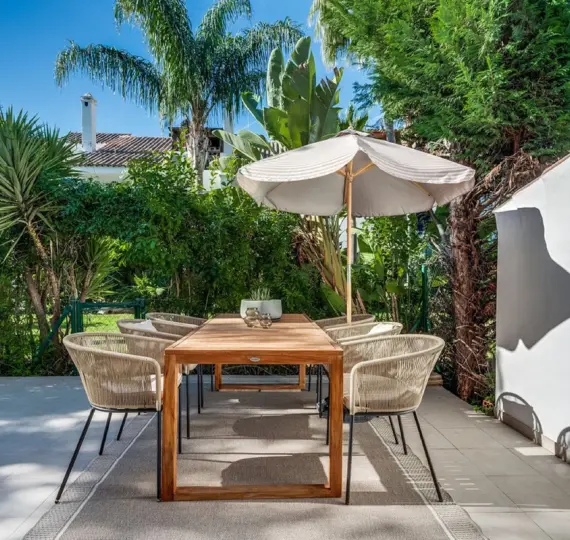 Таунхаус R5237395