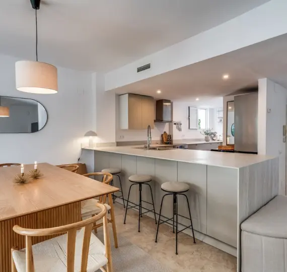 Таунхаус R5237395