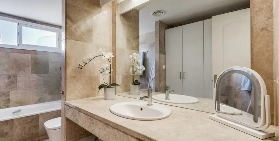 Продажа таунхауса в Nueva Andalucía 11