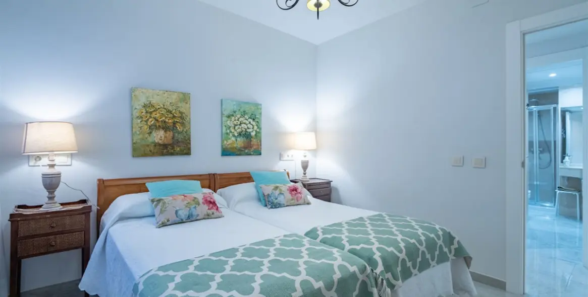 Продажа апартаментов на среднем этаже в Malagueta 16