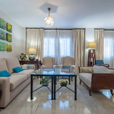 Sale of middle floor apartment in Malagueta