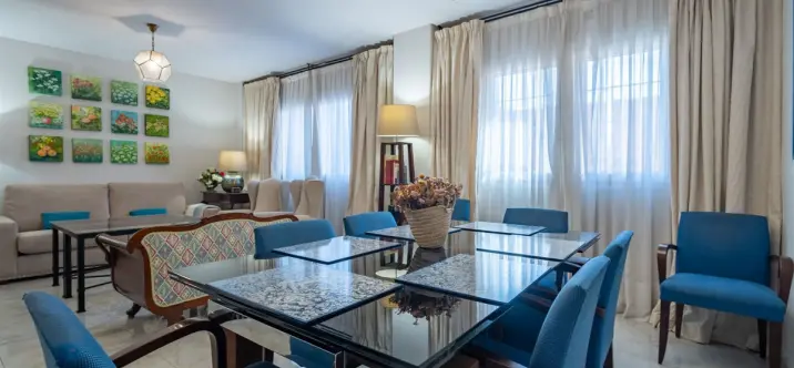 Sale of middle floor apartment in Malagueta 4