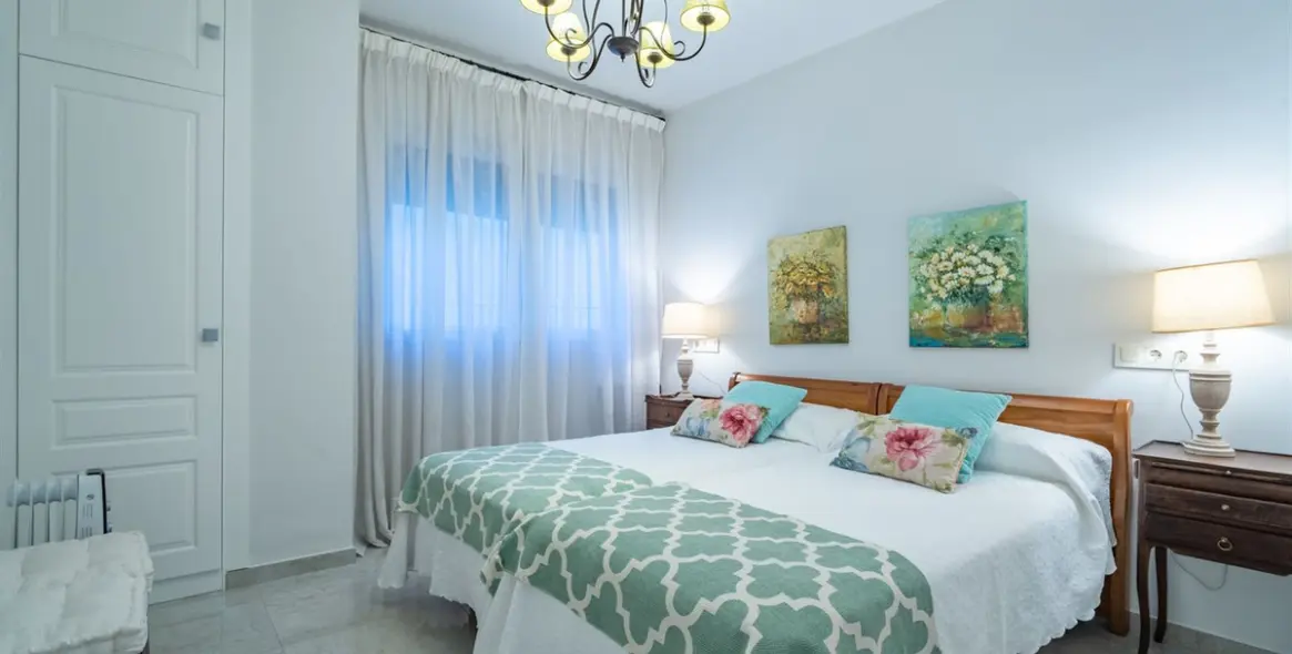 Sale of middle floor apartment in Malagueta 7