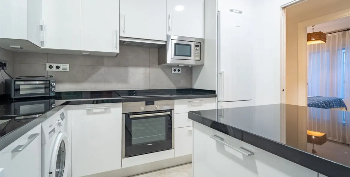 Sale of middle floor apartment in Malagueta 10