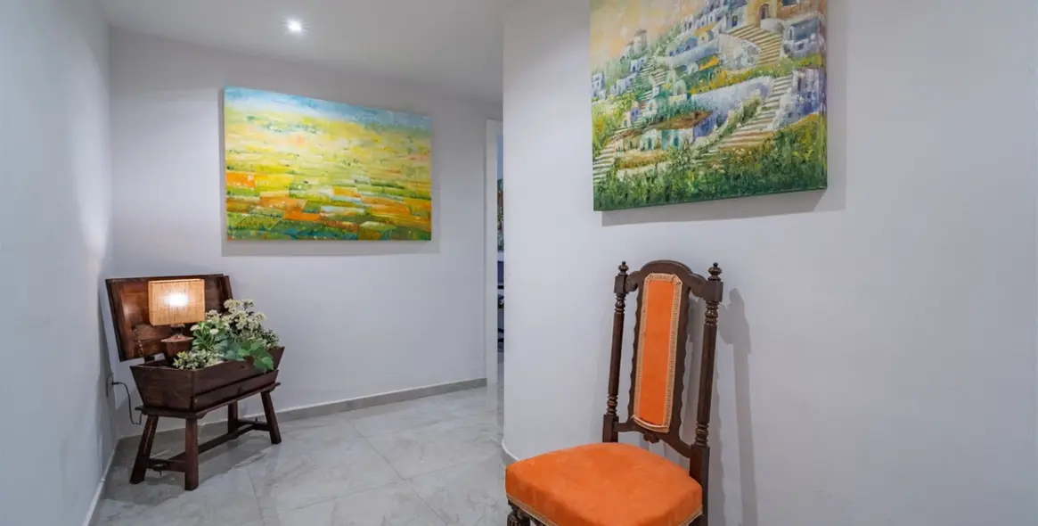 Sale of middle floor apartment in Malagueta 12