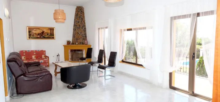 Sale of detached villa in Mijas 1