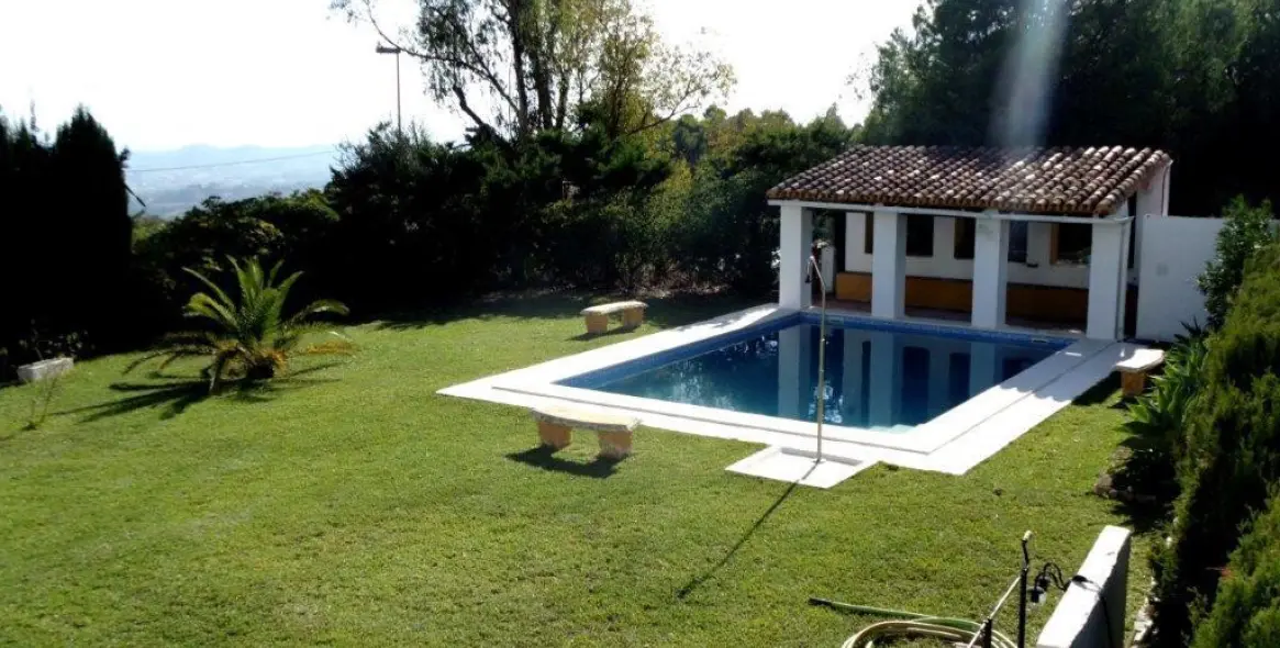 Продажа  отдельно стоящей виллы в Mijas 11