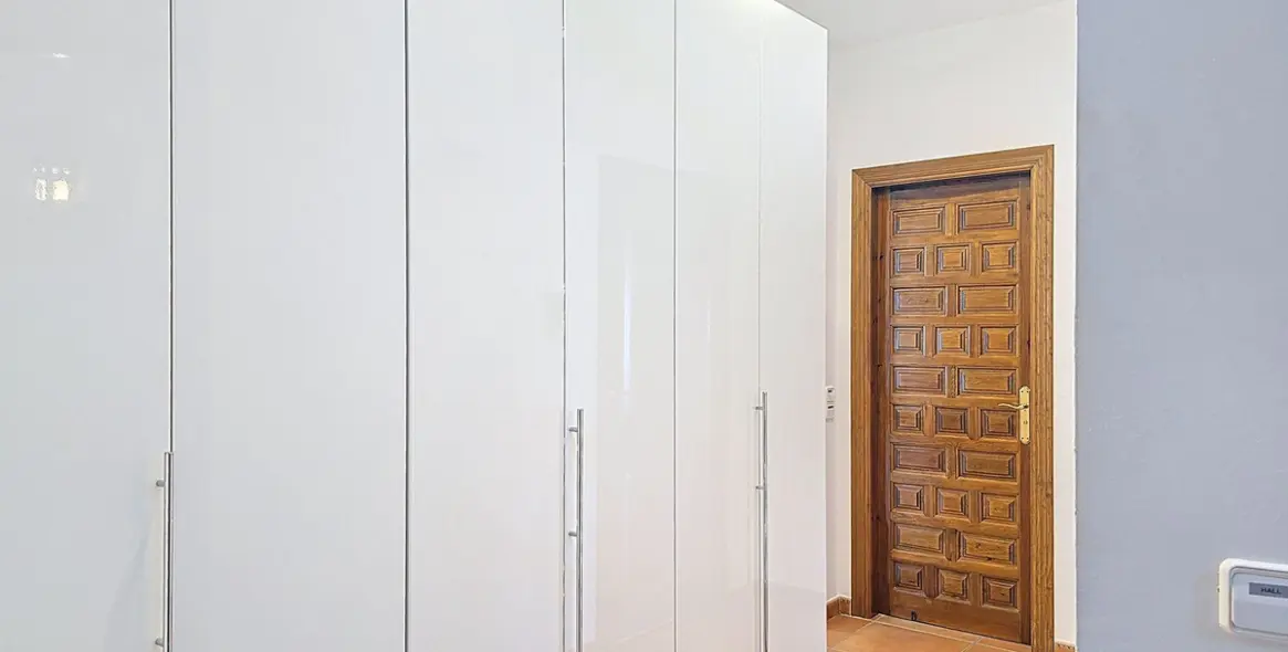 Venta de villa independiente en Sayalonga 35