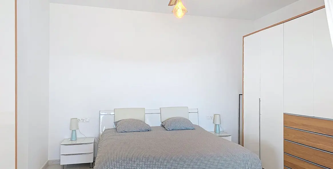 Venta de villa independiente en Sayalonga 49