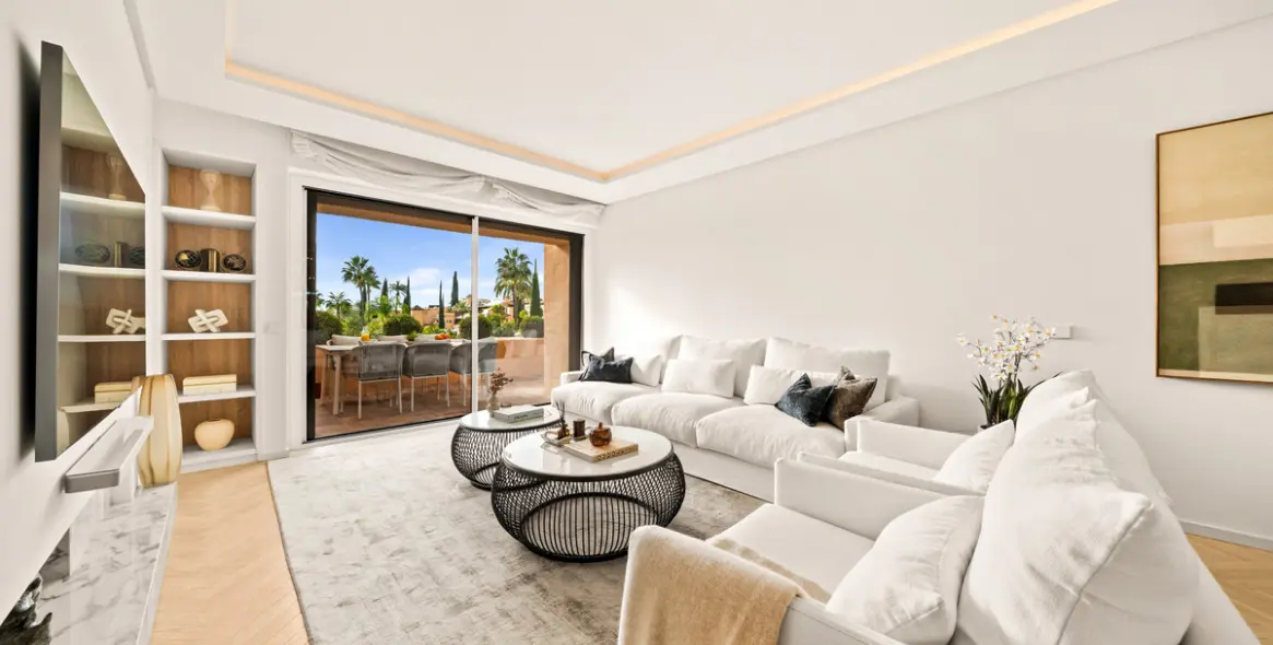 Sale of penthouse duplex in Benahavís (district Benahavís) 1