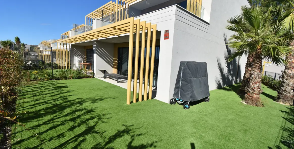 Sale of townhouse in Mijas (district Mijas Costa) 1