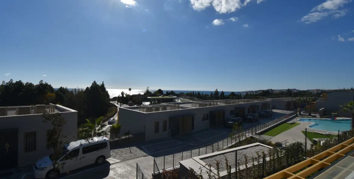 Sale of townhouse in Mijas Costa 29