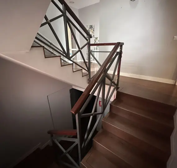 Detached villa R5243800