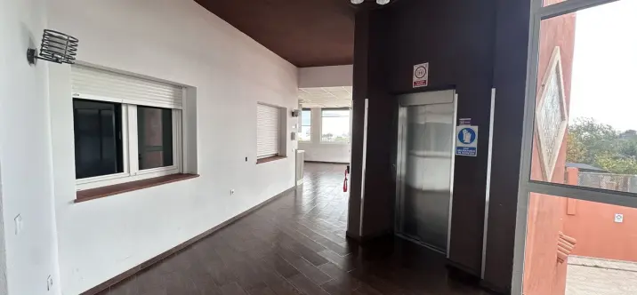 Detached villa R5243800 4