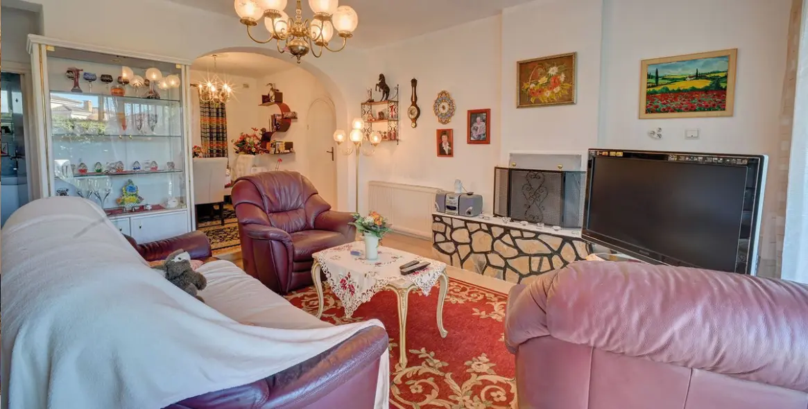 Sale of detached villa in Marbella East (district Marbesa) 2