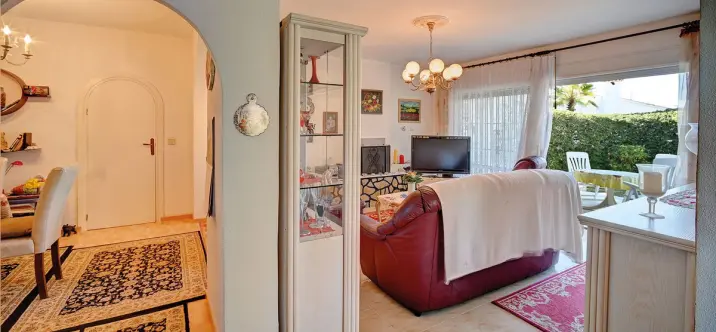 Detached villa R4892263 2