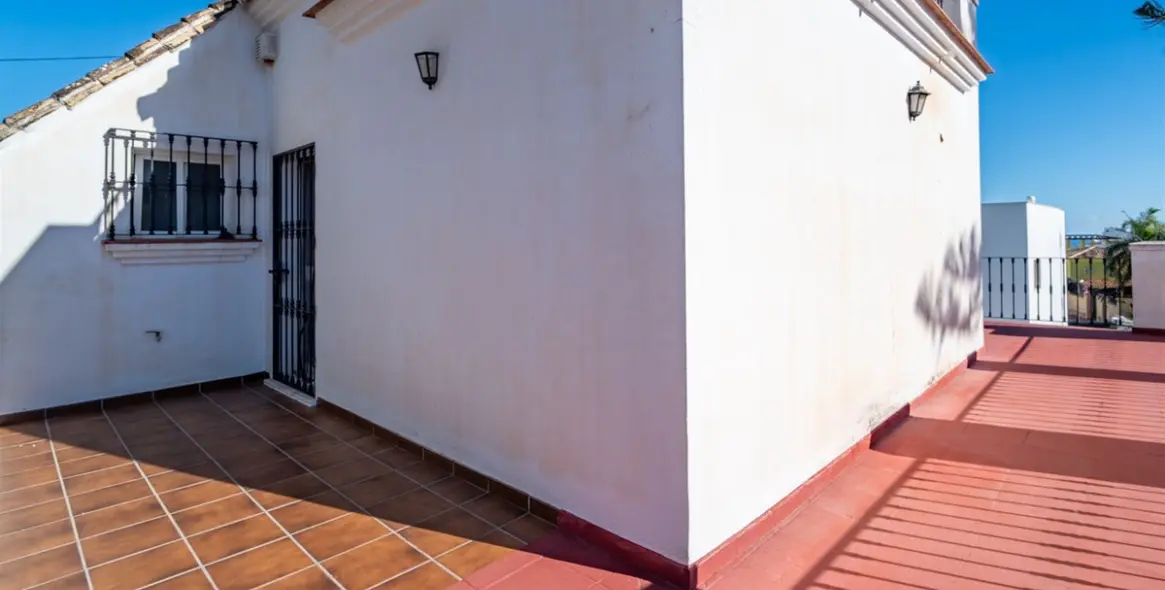 Sale of detached villa in Benalmádena (district Benalmádena Pueblo ) 9