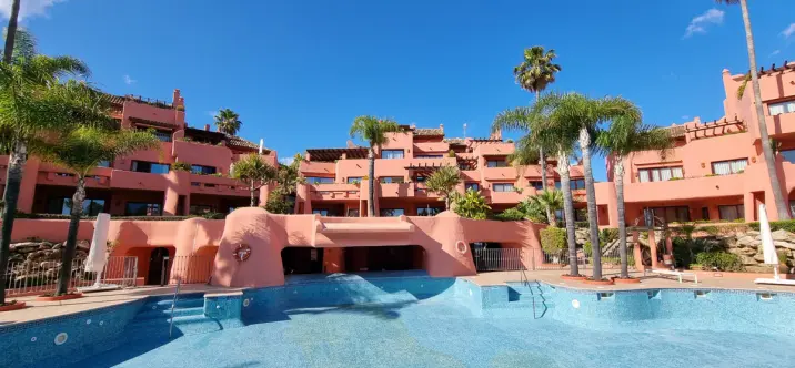 Middle floor apartment R5220190 0