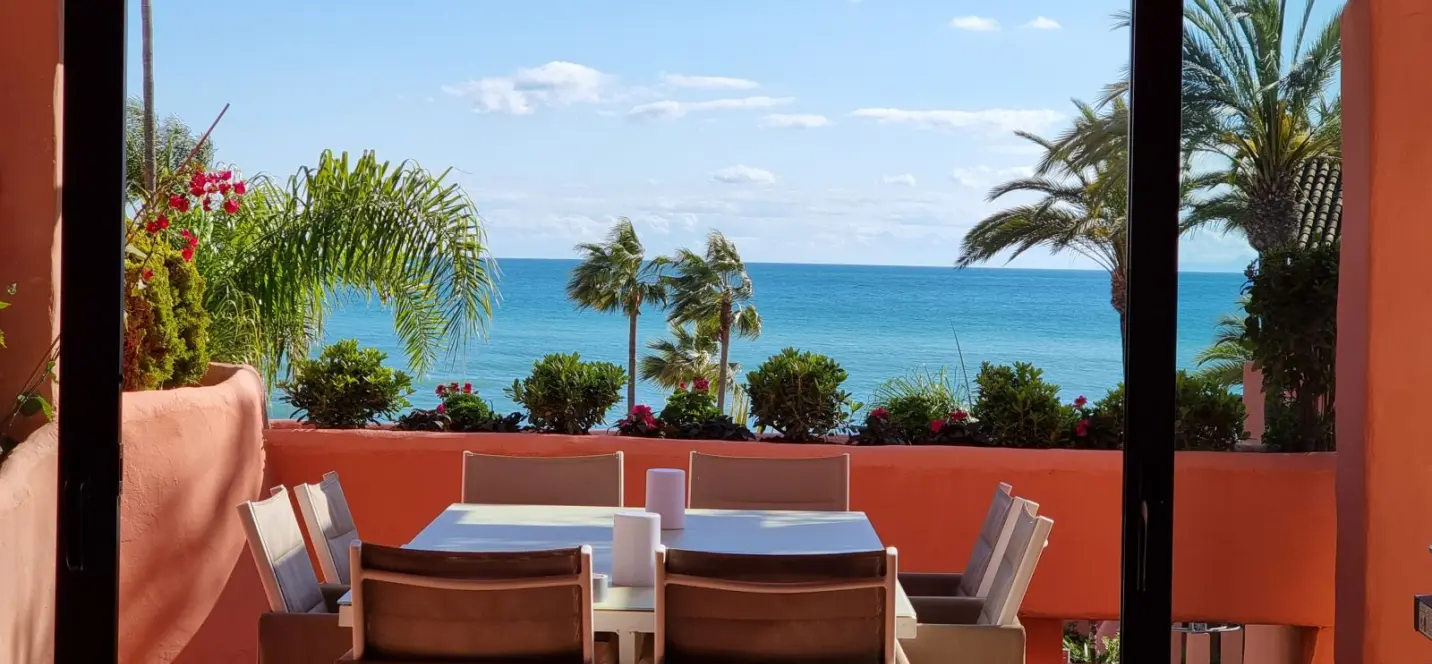 Продажа апартаментов на среднем этаже в Estepona 3
