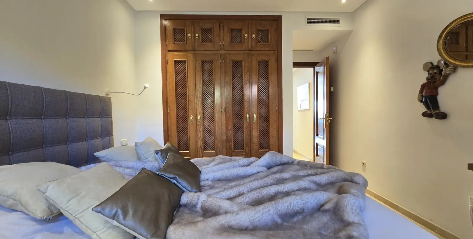 Продажа апартаментов на среднем этаже в Estepona 23