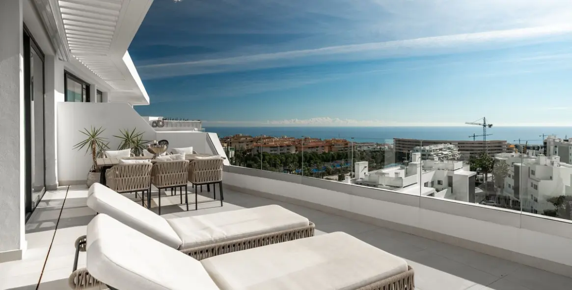 Sale of penthouse in Fuengirola (district Higueron) 4