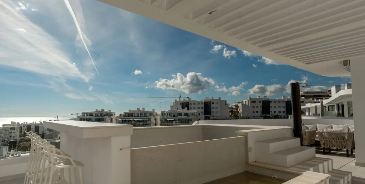 Sale of penthouse in Fuengirola (district Higueron) 8