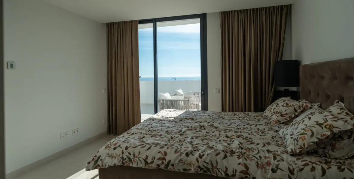 Sale of penthouse in Fuengirola 16