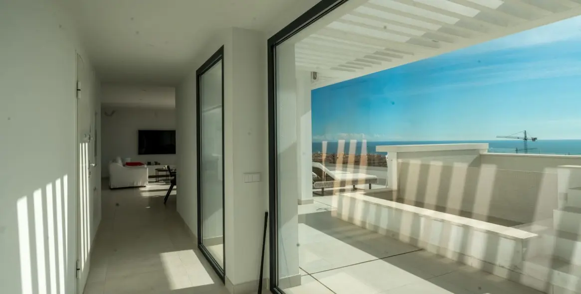 Sale of penthouse in Fuengirola 29