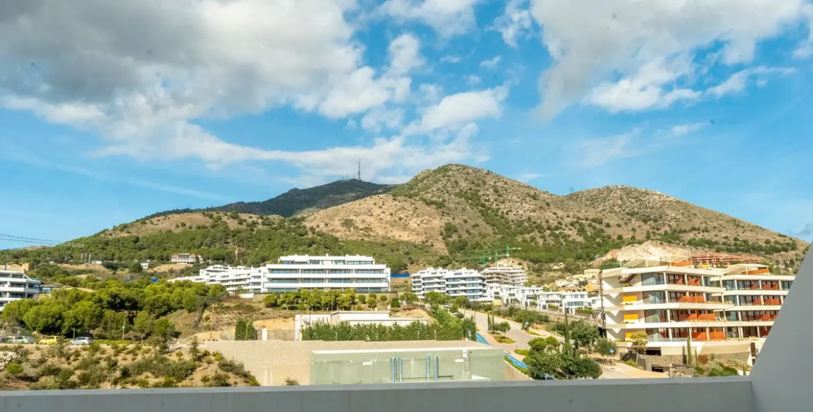 Sale of penthouse in Fuengirola 30