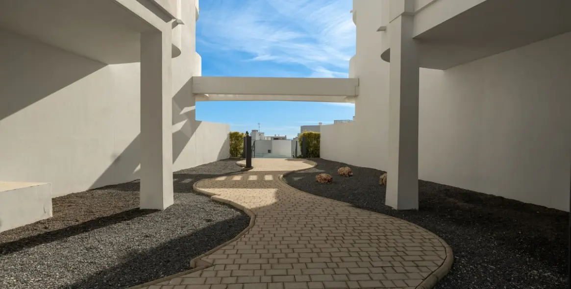 Sale of penthouse in Fuengirola 47