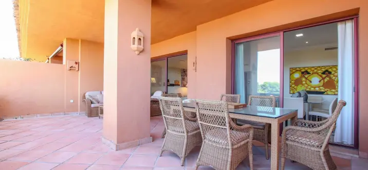 Penthouse R4074373 3