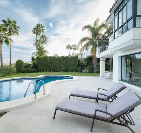 Detached villa R5244223