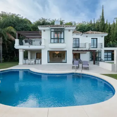 Venta de villa independiente en Los Arqueros