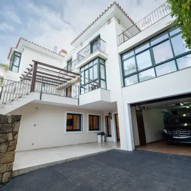 Venta de villa independiente en Los Arqueros