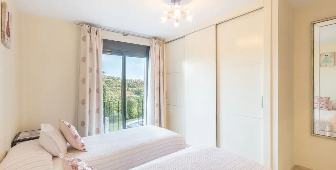 Venta de villa independiente en Los Arqueros 31