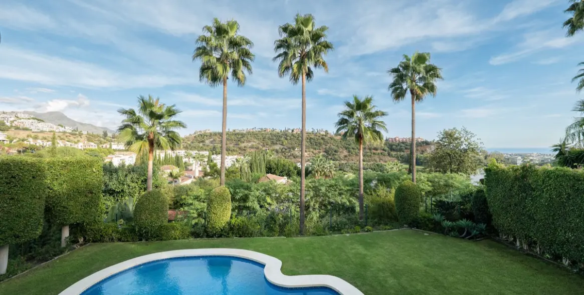 Venta de villa independiente en Los Arqueros 35