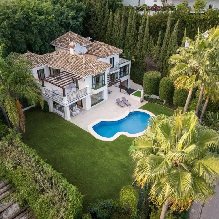 Venta de villa independiente en Los Arqueros