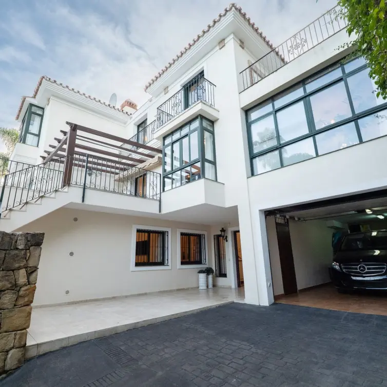 Venta de villa independiente en Los Arqueros