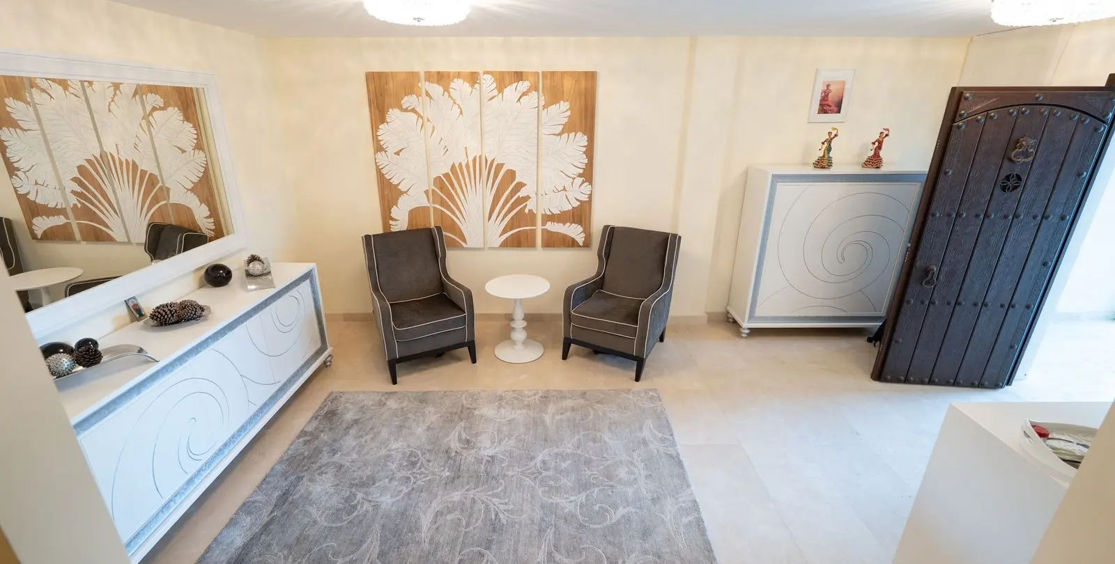 Sale of detached villa in Los Arqueros 11