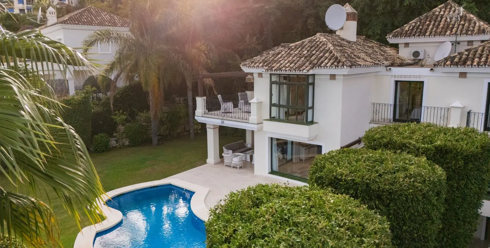 Sale of detached villa in Los Arqueros 67