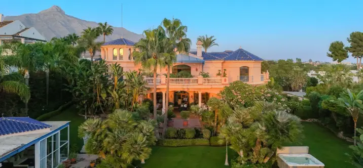 Detached villa R5211964 3