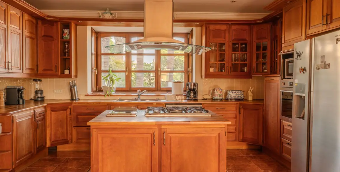 Продажа  отдельно стоящей виллы в Nueva Andalucía 22