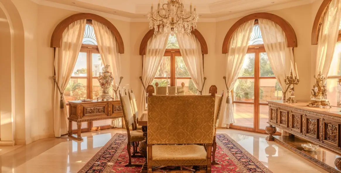 Продажа  отдельно стоящей виллы в Nueva Andalucía 24