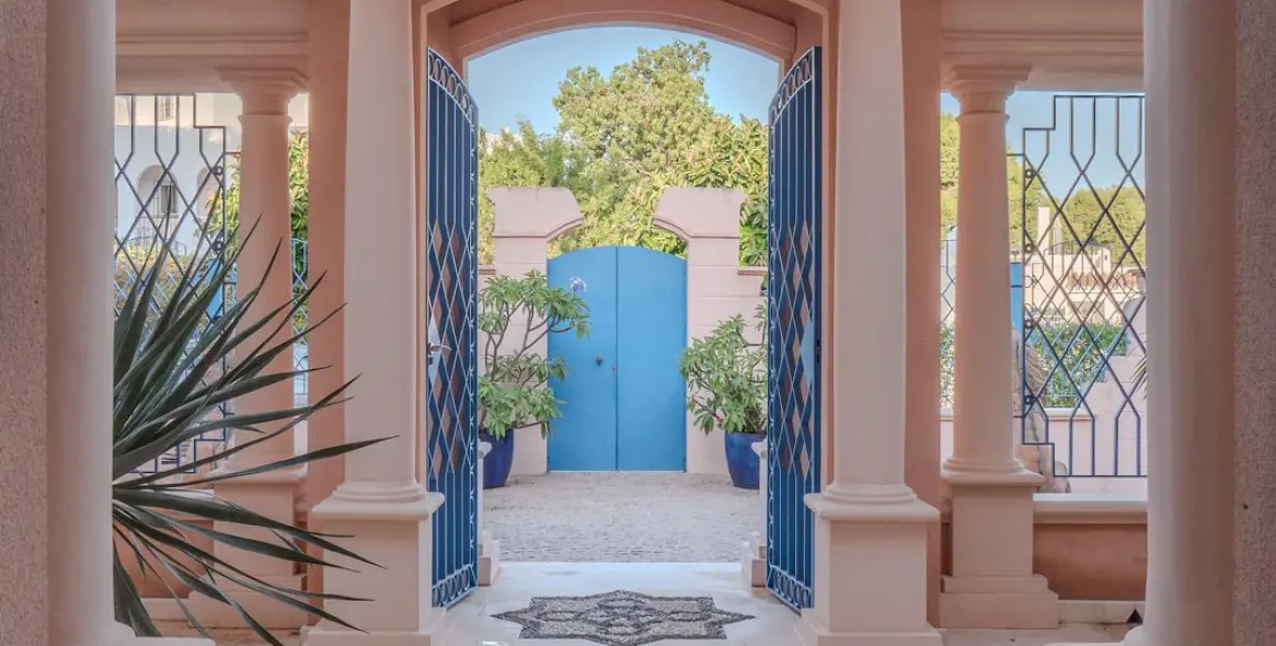 Продажа  отдельно стоящей виллы в Nueva Andalucía 29