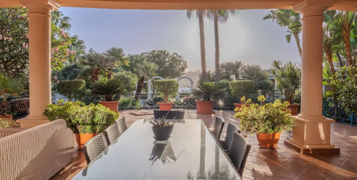 Продажа  отдельно стоящей виллы в Nueva Andalucía 30