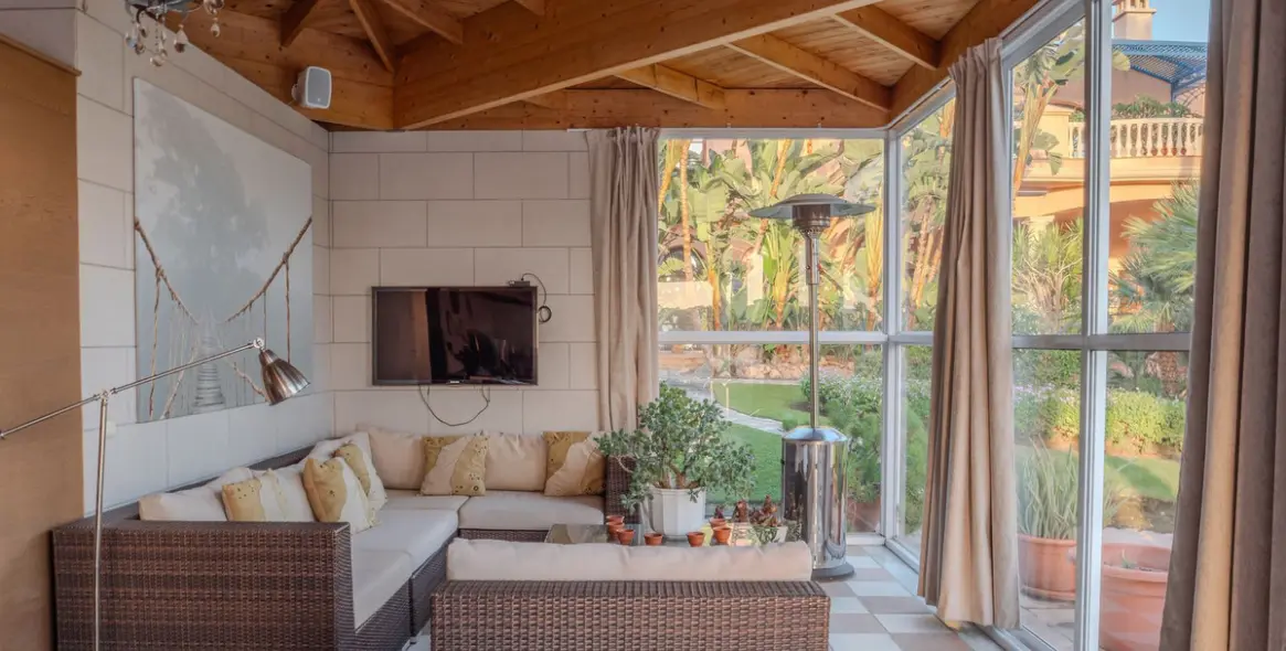 Продажа  отдельно стоящей виллы в Nueva Andalucía 41