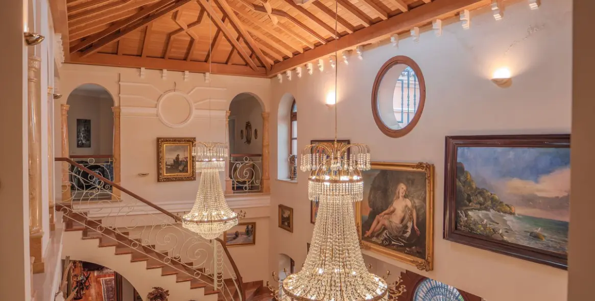 Продажа  отдельно стоящей виллы в Nueva Andalucía 51